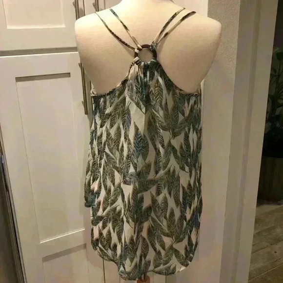 Forever 21 Sheer tank - Picture 2 of 4